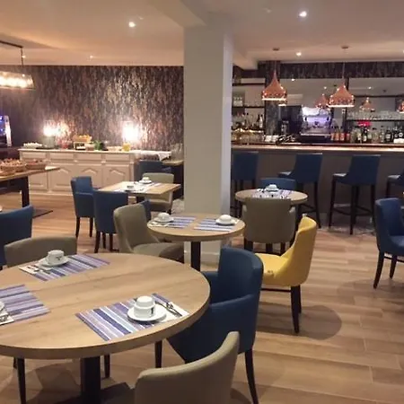 Le Galion Et Restaurant - Logis Canet-en-Roussillon