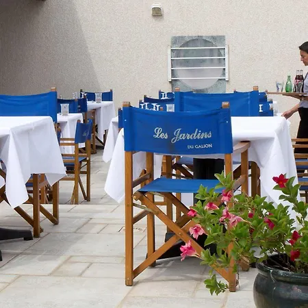 Le Galion Et Restaurant - Logis Hotel 3*