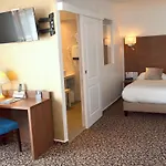 Le Galion Et Restaurant - Logis Hotel 3*