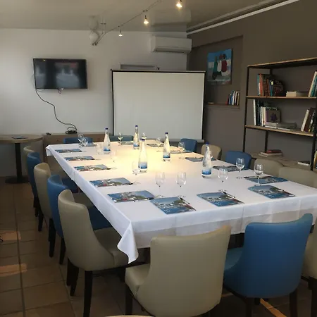 Le Galion Et Restaurant - Logis Hotel Canet-en-Roussillon